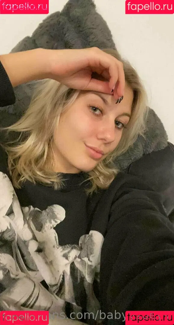 babyyzoeyy Onlyfans Photo Gallery 