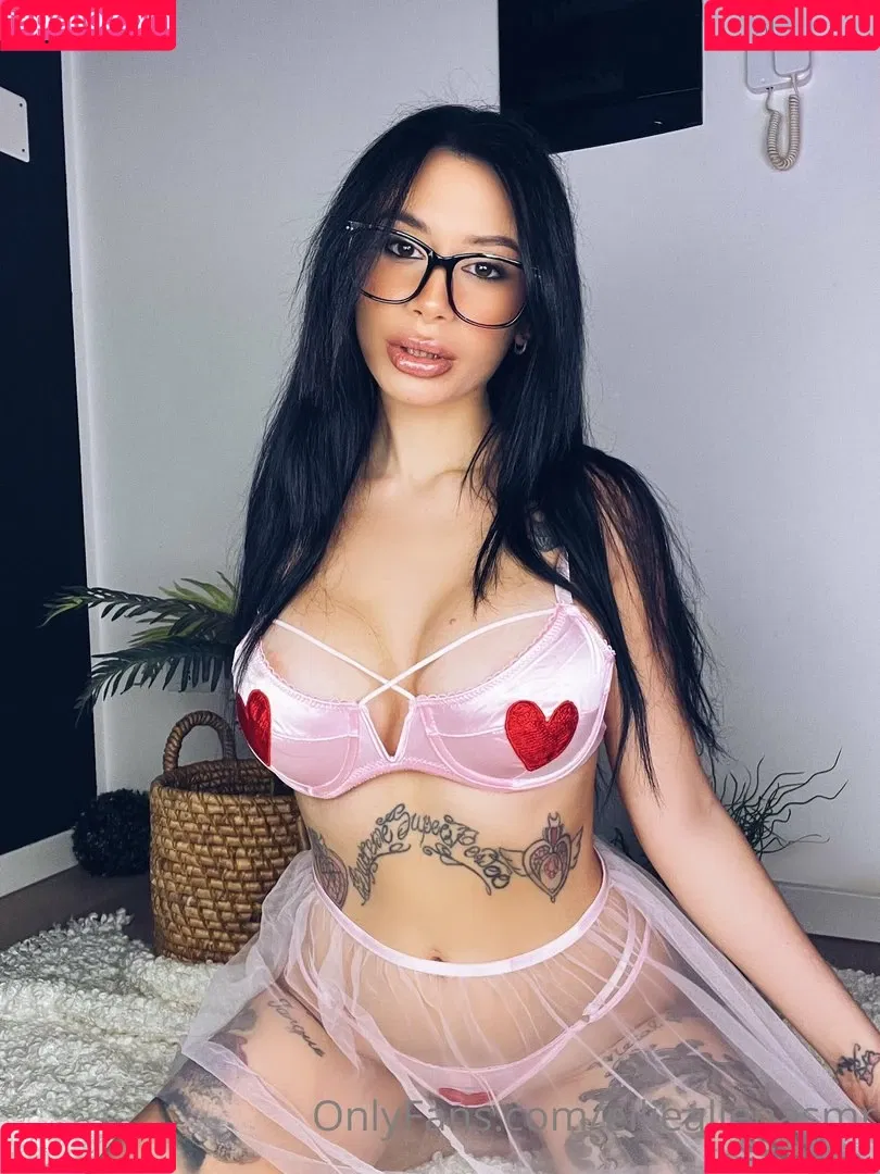 Ellie Alien Onlyfans Photo Gallery 