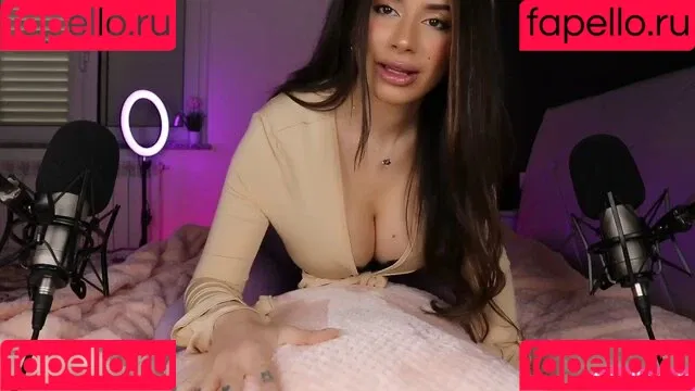 Ellie Alien Onlyfans Photo Gallery 