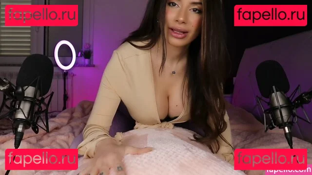 Ellie Alien Onlyfans Photo Gallery 