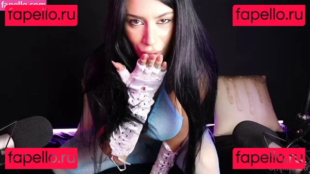 Ellie Alien Onlyfans Photo Gallery 