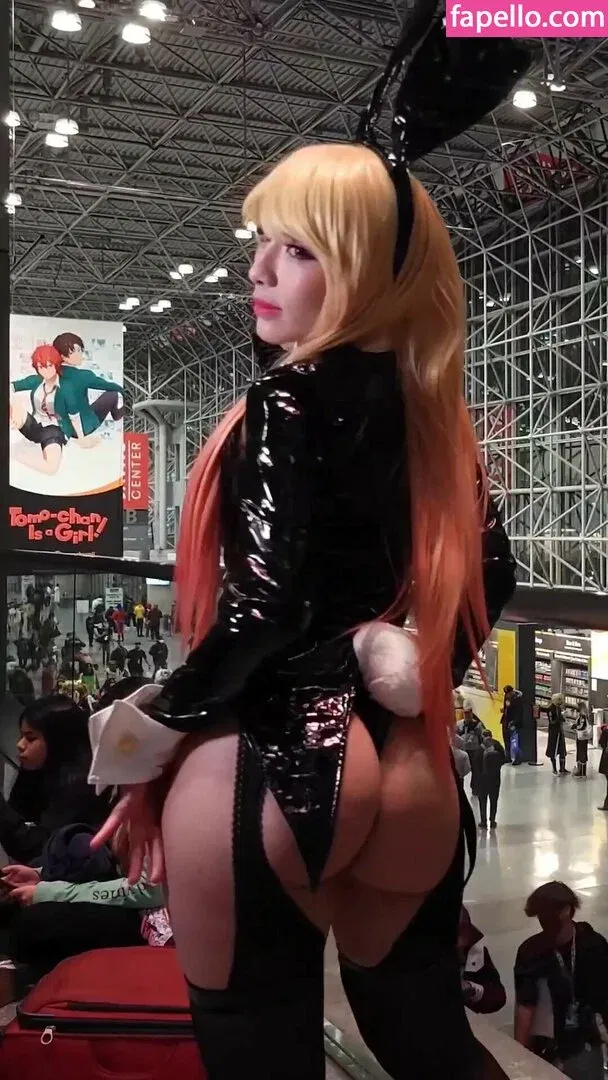 Arabella Kat Posting Onlyfans Photo Gallery 