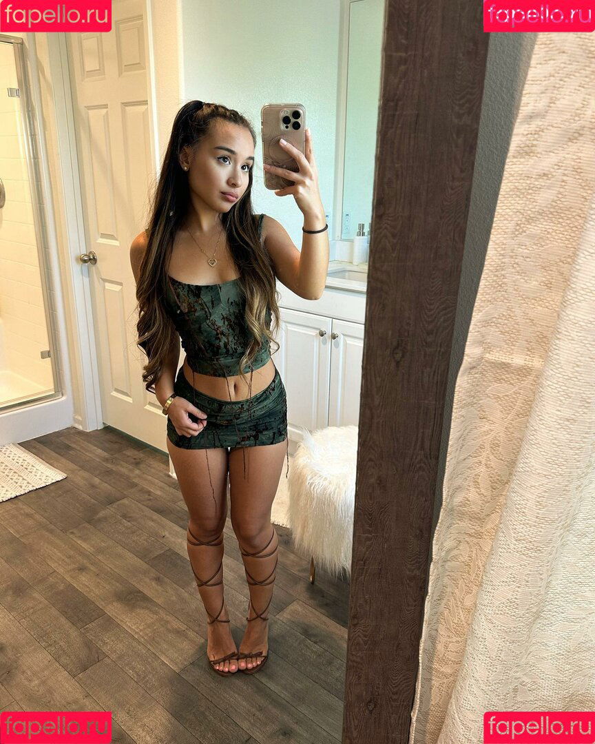 Alahnaly Onlyfans Photo Gallery 