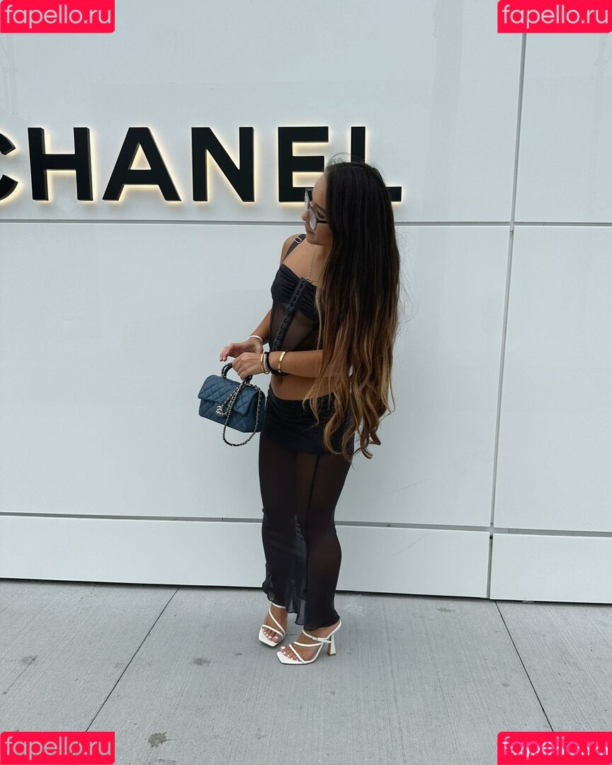 Alahnaly Onlyfans Photo Gallery 