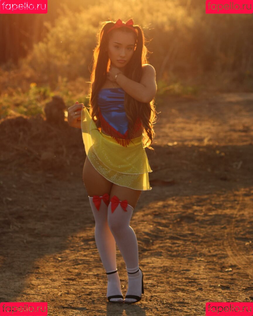 Alahnaly Onlyfans Photo Gallery 