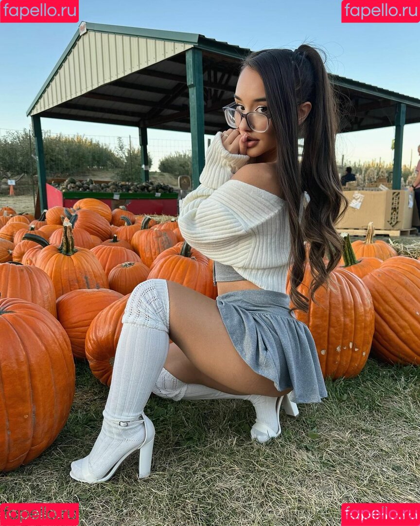 Alahnaly Onlyfans Photo Gallery 