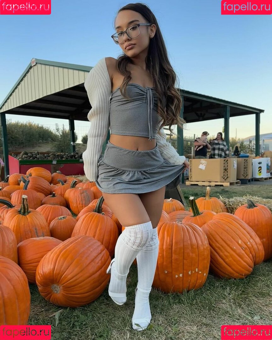 Alahnaly Onlyfans Photo Gallery 