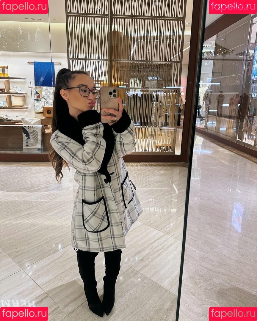 Alahnaly Onlyfans Photo Gallery 