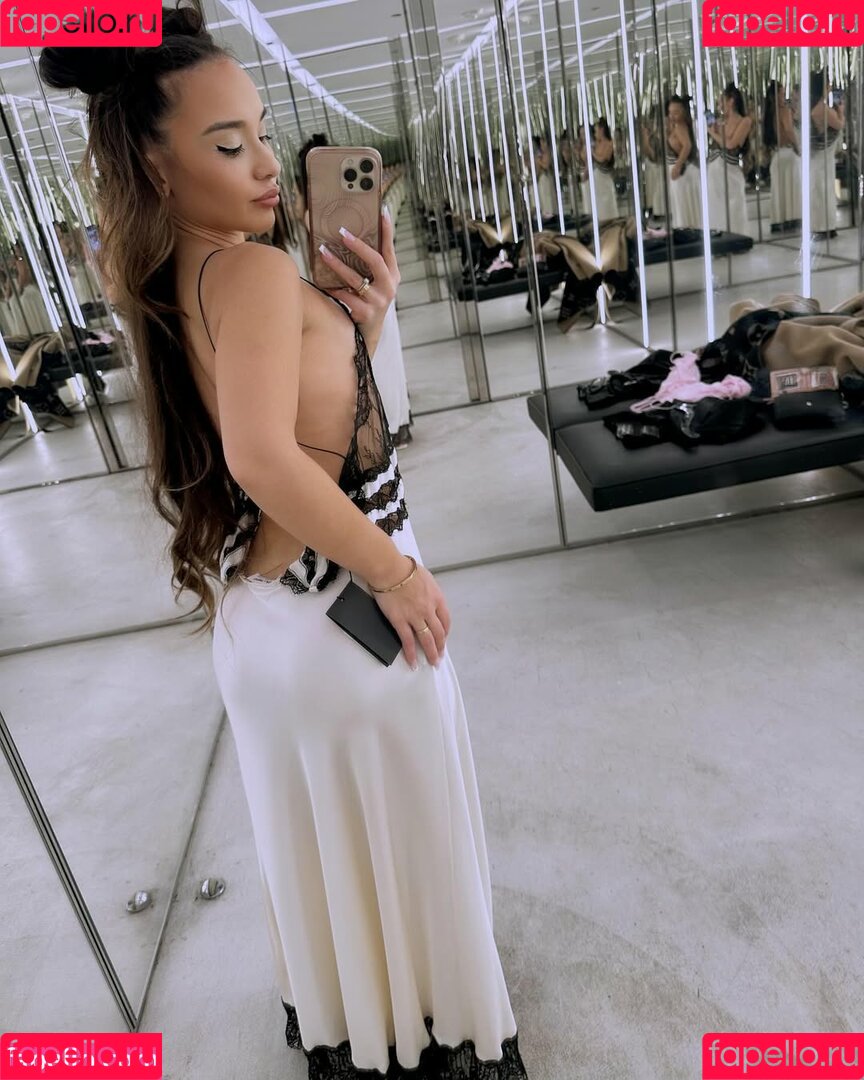 Alahnaly Onlyfans Photo Gallery 