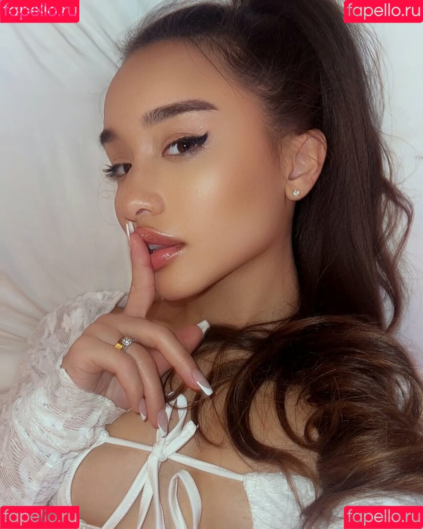 Alahnaly Onlyfans Photo Gallery 