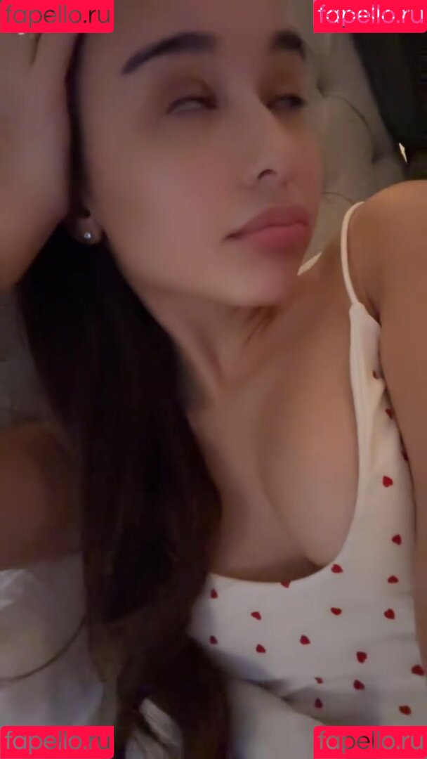 Alahnaly Onlyfans Photo Gallery 