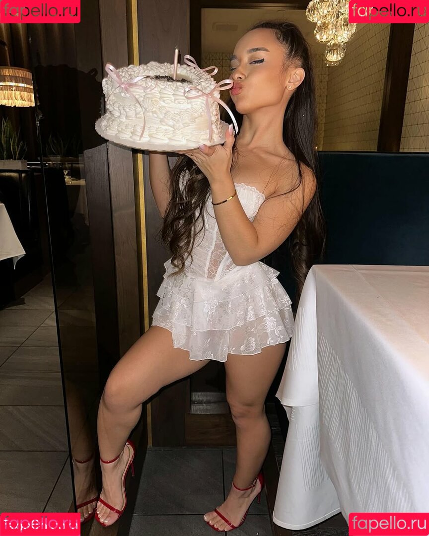 Alahnaly Onlyfans Photo Gallery 