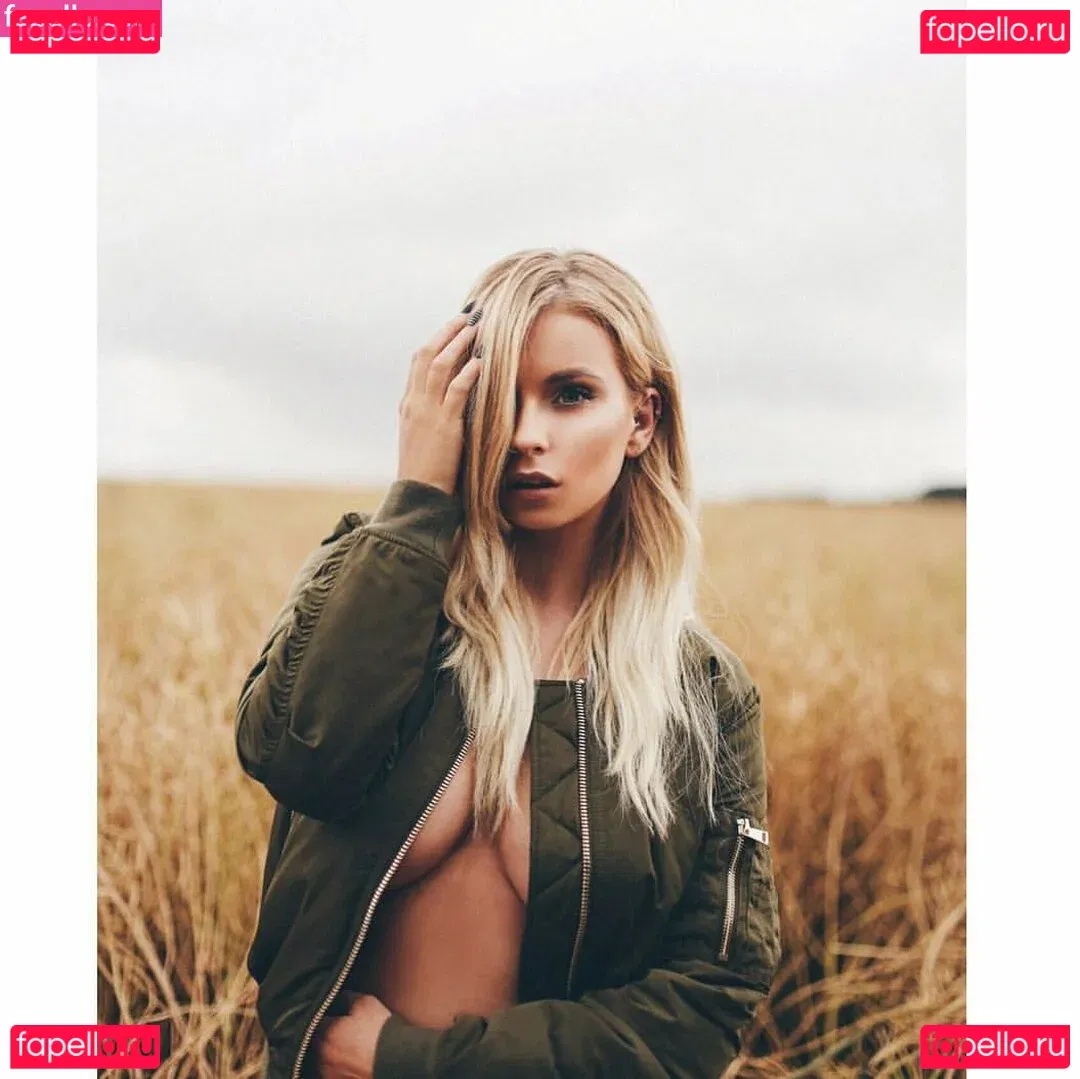 Hollie Sparrow Onlyfans Photo Gallery 