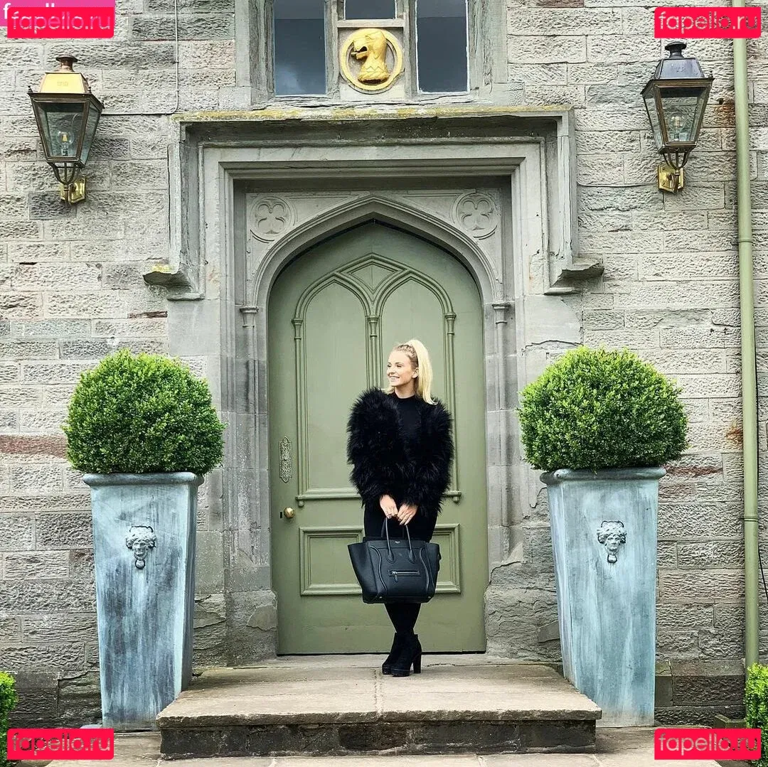 Hollie Sparrow Onlyfans Photo Gallery 