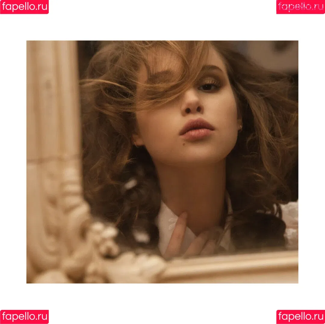 Anais Pouliot Onlyfans Photo Gallery 