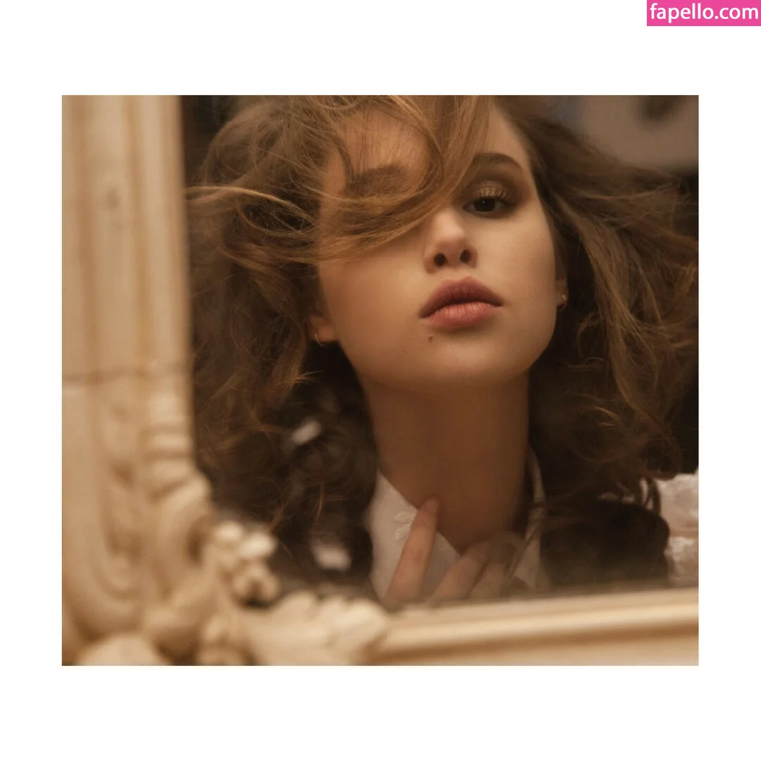 Anais Pouliot Onlyfans Photo Gallery 