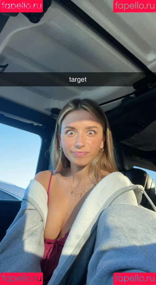 Sadie Mckenna Onlyfans Photo Gallery 