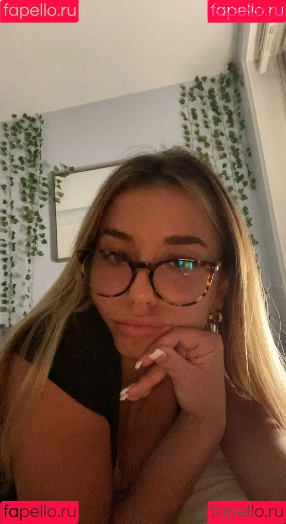 Sadie Mckenna Onlyfans Photo Gallery 