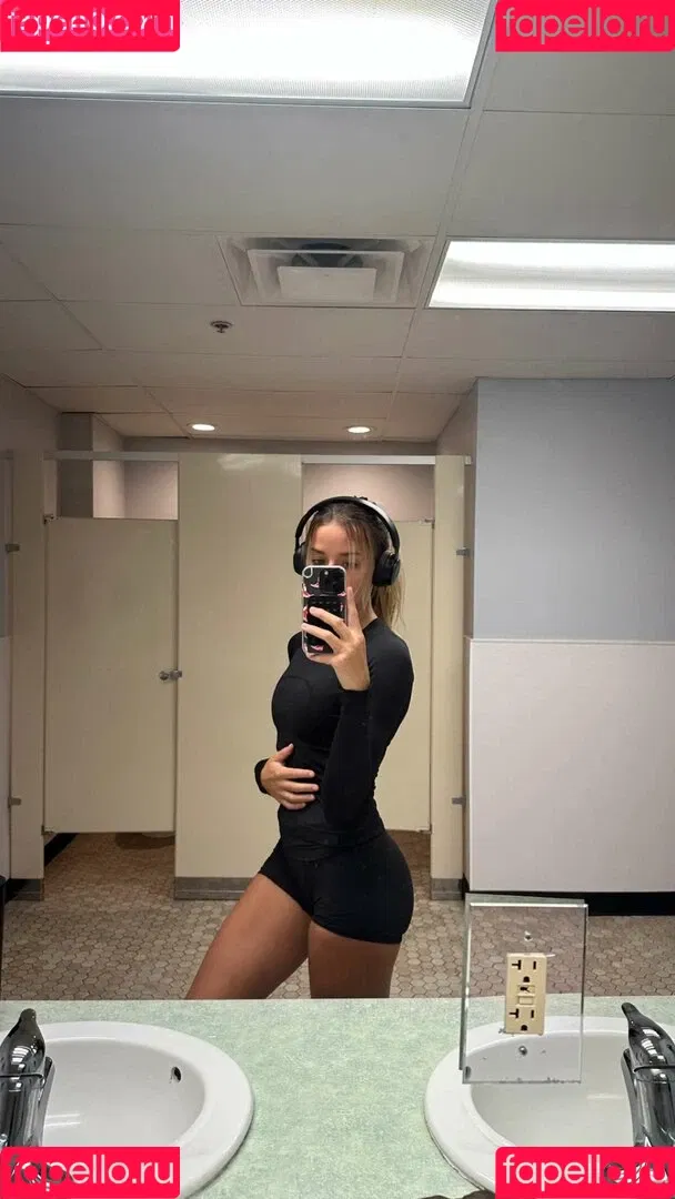 Sadie Mckenna Onlyfans Photo Gallery 
