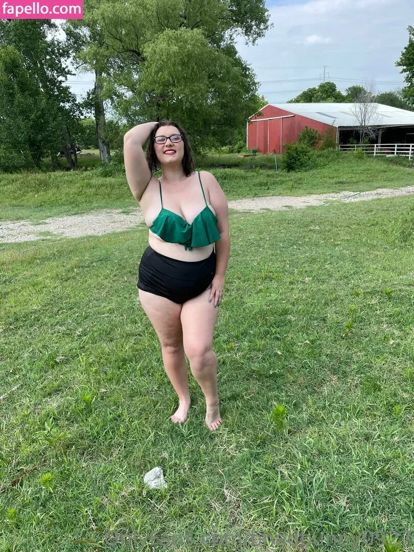 bhadbunny0927 Onlyfans Photo Gallery 