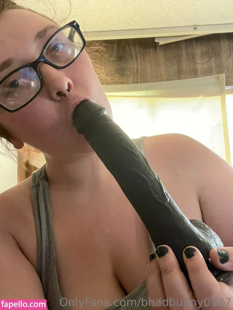 bhadbunny0927 Onlyfans Photo Gallery 