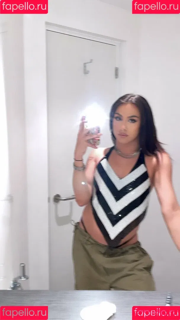 msginaxxo Onlyfans Photo Gallery 