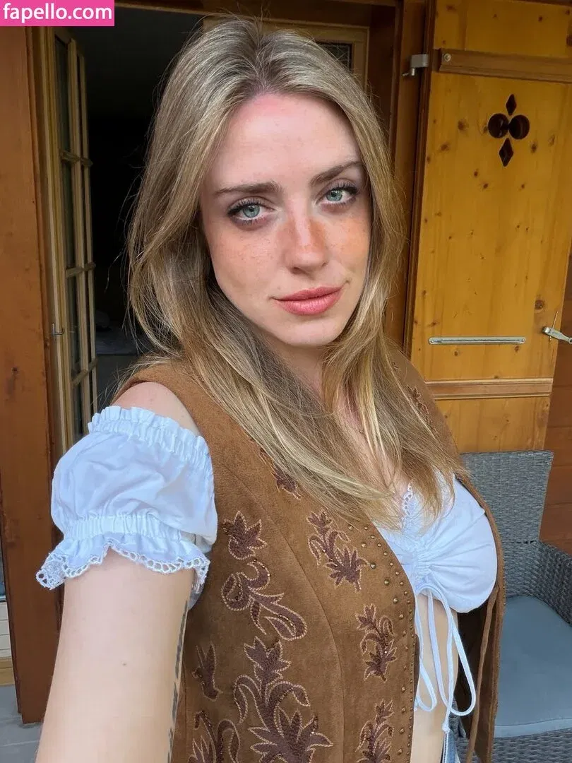 msginaxxo Onlyfans Photo Gallery 