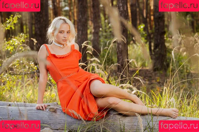 Little Vera Onlyfans Photo Gallery 