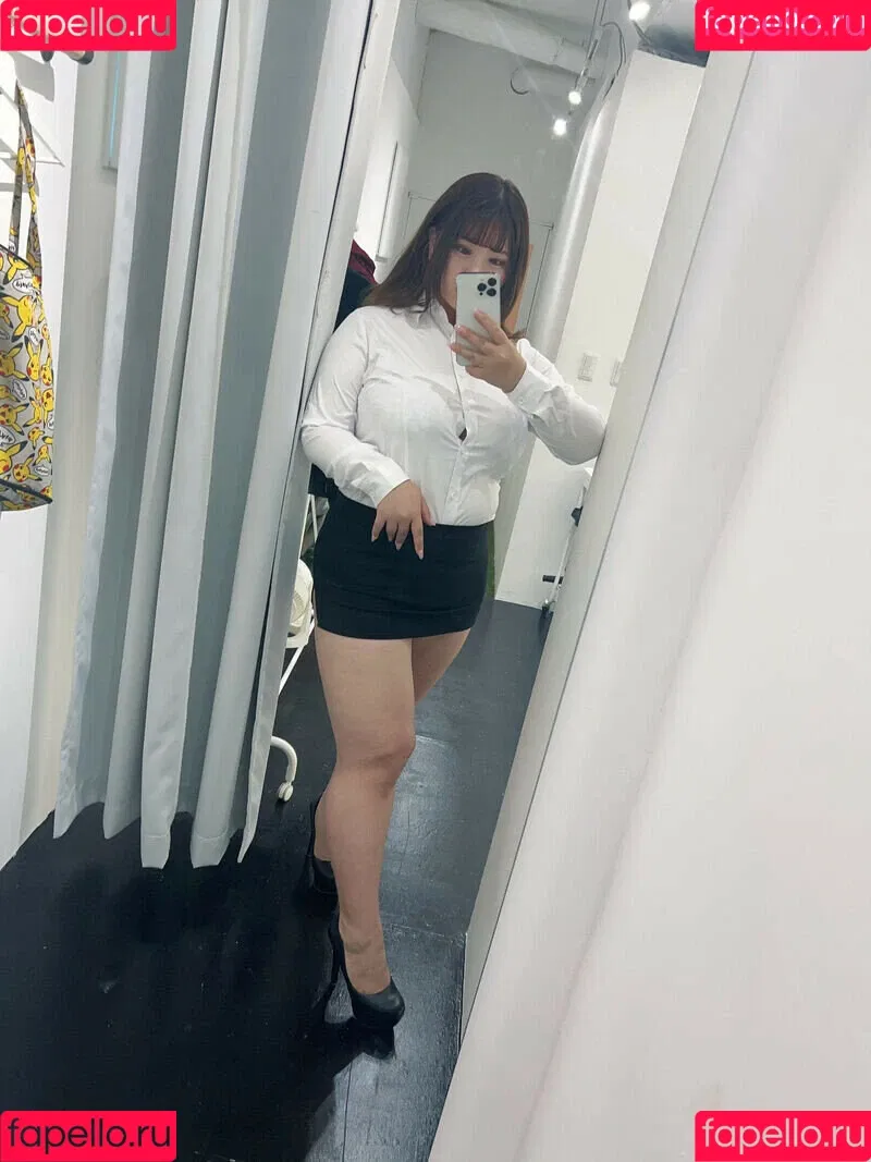 Hoshino Ume Onlyfans Photo Gallery 