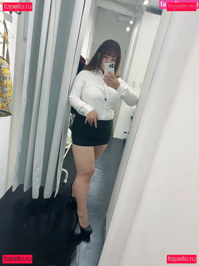 Hoshino Ume Onlyfans Photo Gallery 