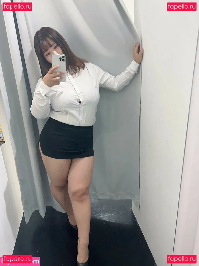 Hoshino Ume Onlyfans Photo Gallery 