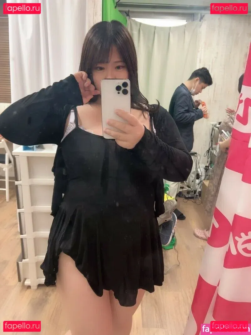 Hoshino Ume Onlyfans Photo Gallery 