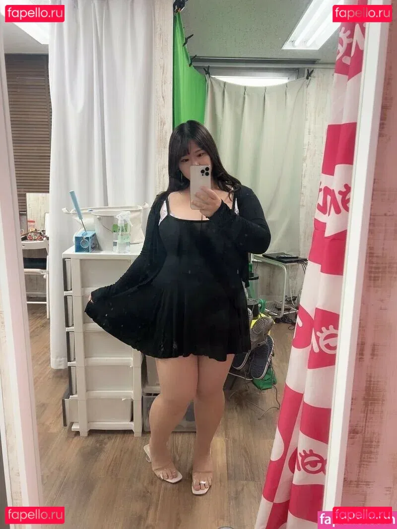 Hoshino Ume Onlyfans Photo Gallery 