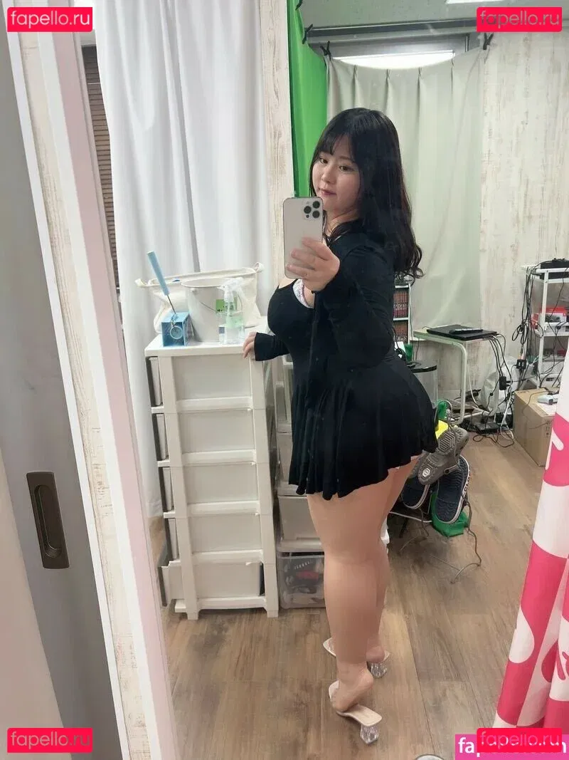 Hoshino Ume Onlyfans Photo Gallery 