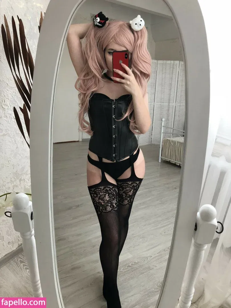 Evenink Onlyfans Photo Gallery 