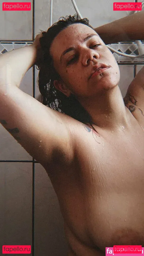 Tuy Potasso Onlyfans Photo Gallery 