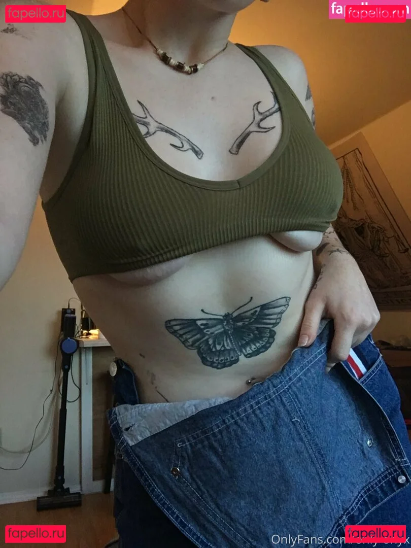 veeginas Onlyfans Photo Gallery 