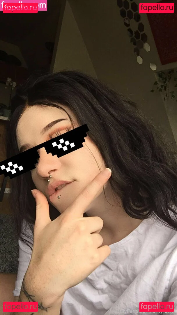 veeginas Onlyfans Photo Gallery 