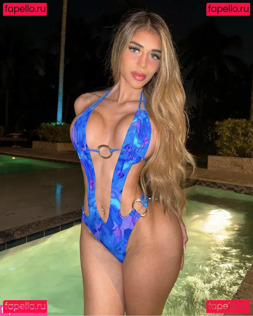 Brie Adeline Onlyfans Photo Gallery 