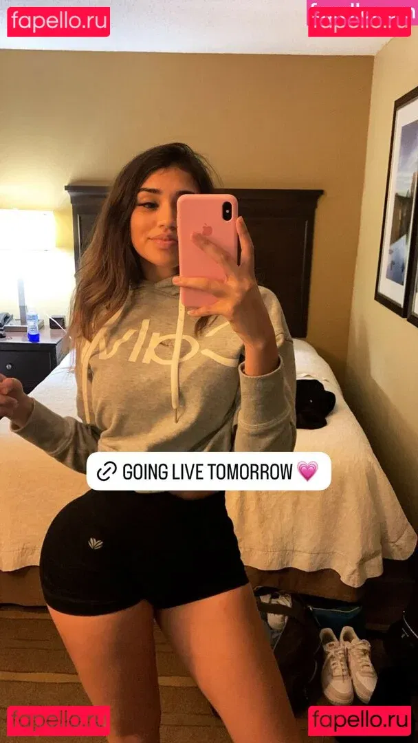 Brie Adeline Onlyfans Photo Gallery 