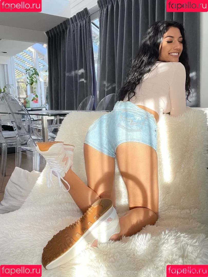 JasminX Onlyfans Photo Gallery 