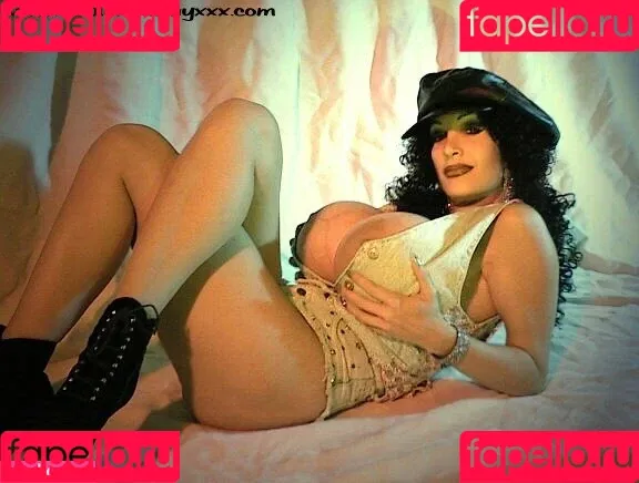Sable Holiday Onlyfans Photo Gallery 