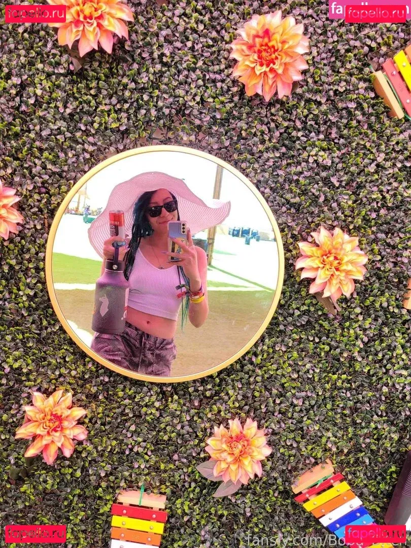 Boba Bitch Onlyfans Photo Gallery 