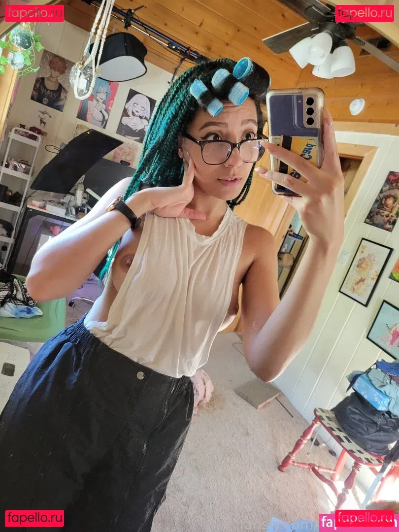 Boba Bitch Onlyfans Photo Gallery 