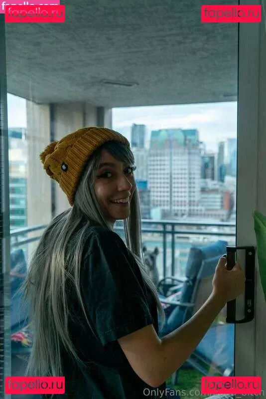 Boba Bitch Onlyfans Photo Gallery 