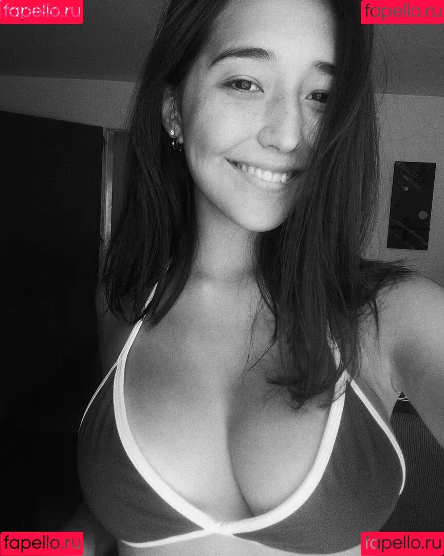 Vale Marochi Onlyfans Photo Gallery 
