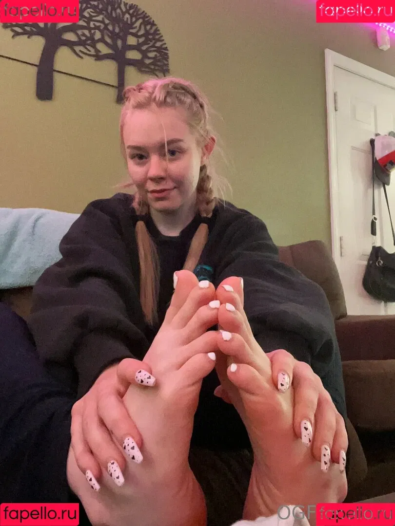 sativaskies Onlyfans Photo Gallery 