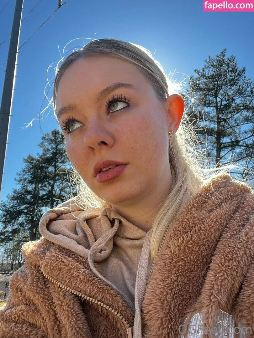 sativaskies Onlyfans Photo Gallery 