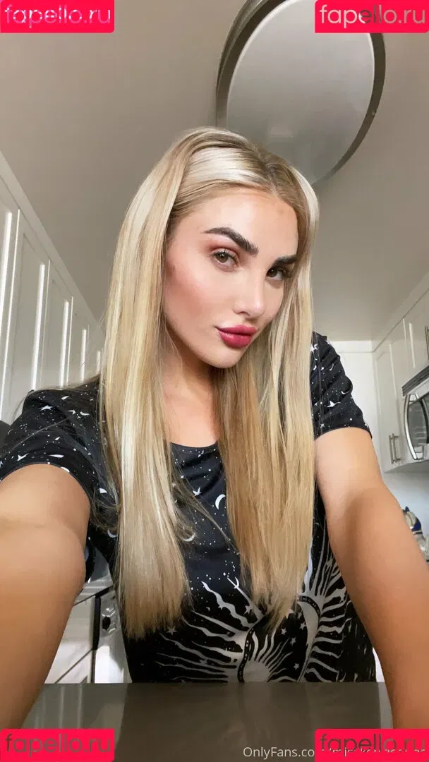 misskenzieanne Onlyfans Photo Gallery 