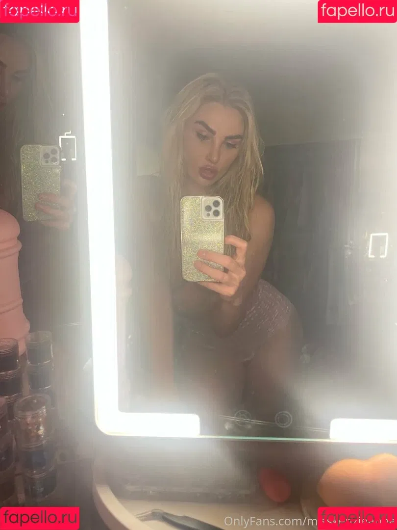 misskenzieanne Onlyfans Photo Gallery 